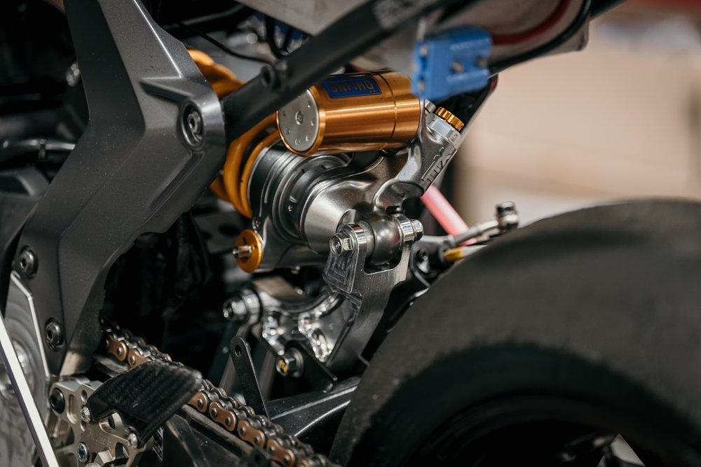 Yoshimura YZF-R7 prototype shock linkage.