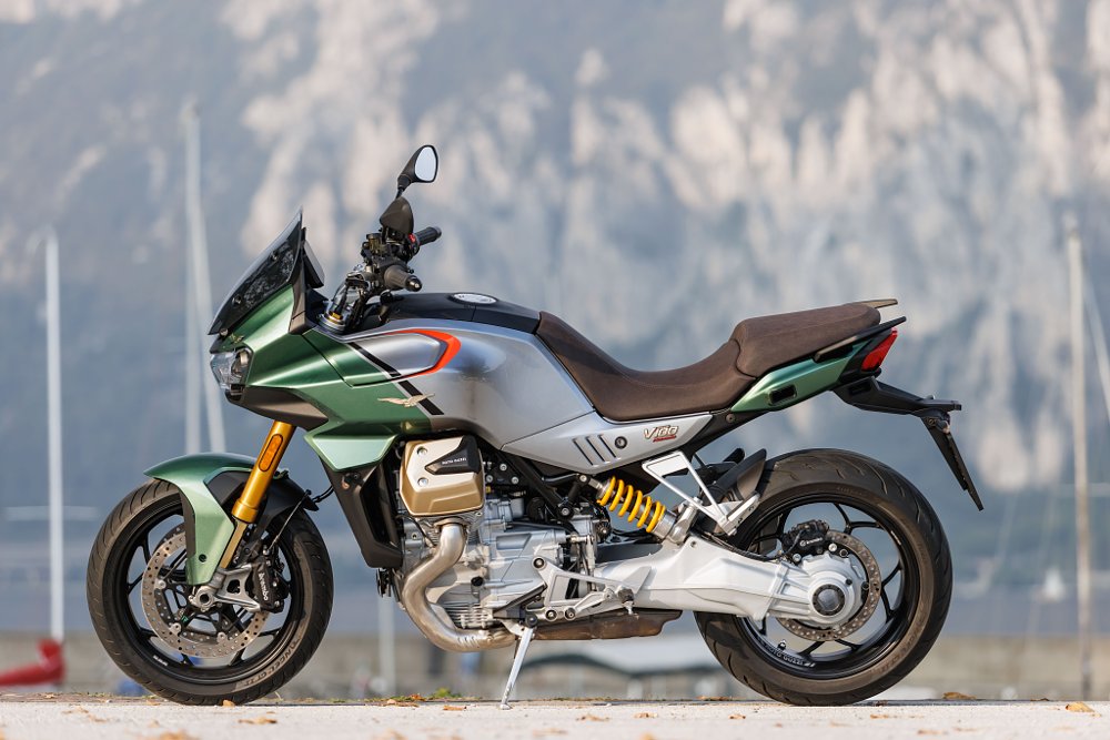 Moto Guzzi V100 Mandello