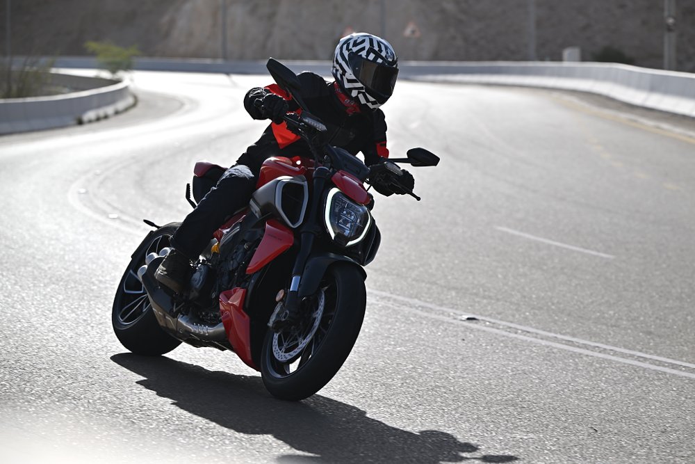 Ducati Diavel V4