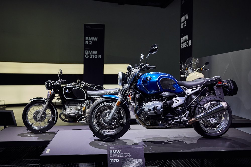 retro-styled R nineT and an older BMW boxer