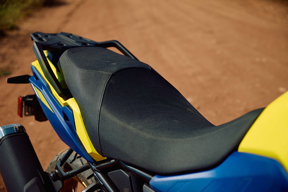 V-Strom 800DE seat