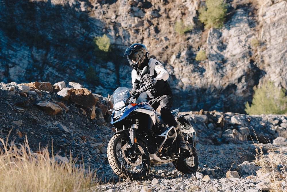 Riding the R 1300 GS on a rocky road