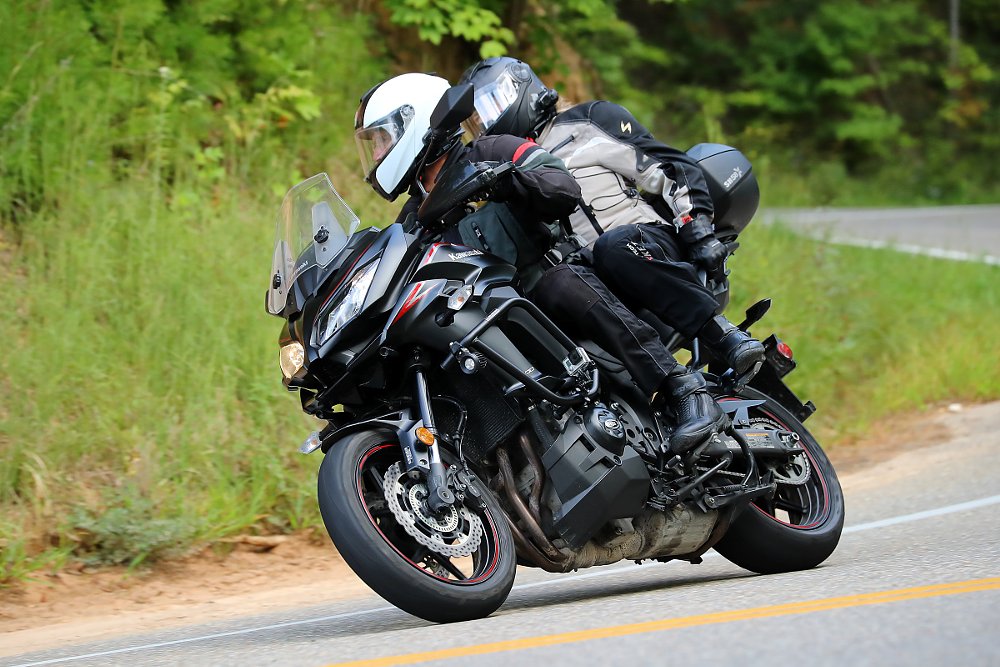 Karin and Peter riding the Kawasaki Versys on the Tail of the Dragon