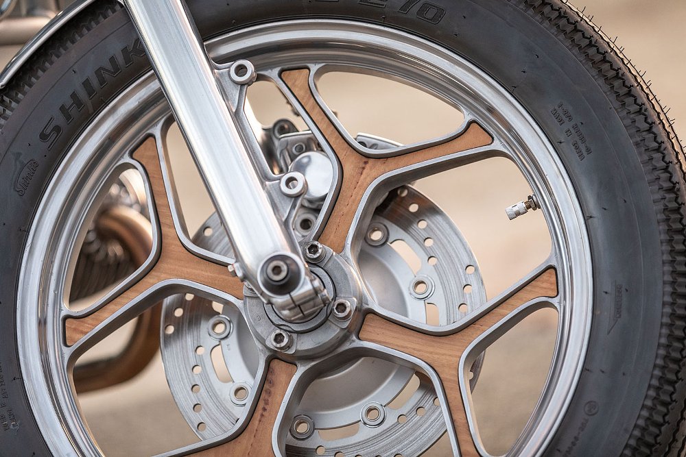 close view of the wheels