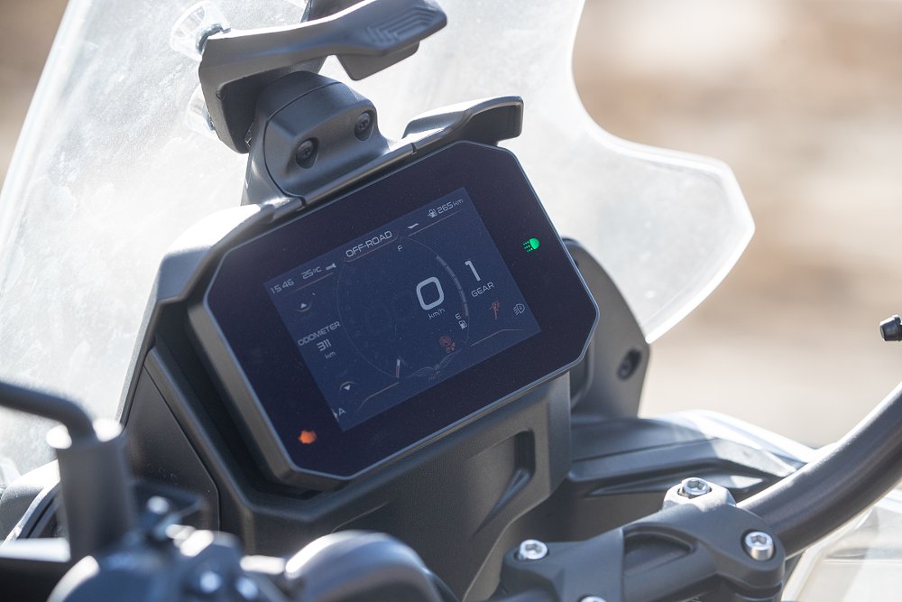 TFT display on the V85
