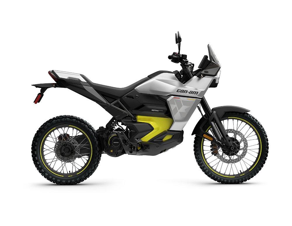 studio photo of Can-Am Origin 73