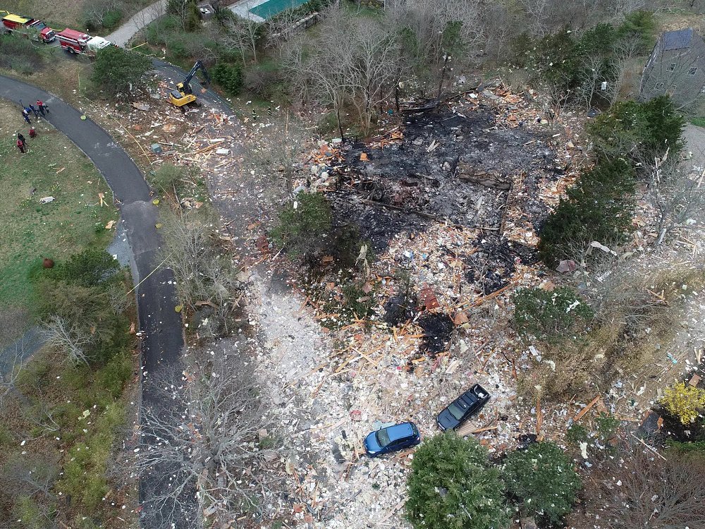 Steve Heaslip aerial of Henning house disaster
