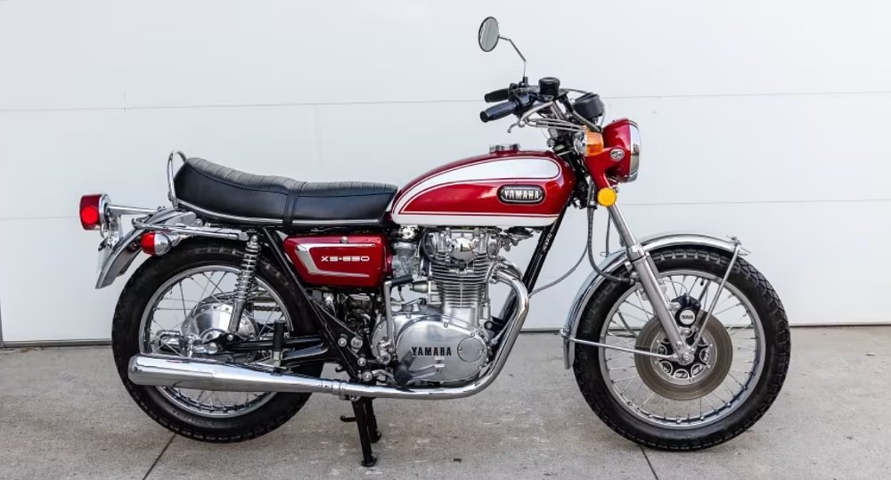 side view of dark red Yamaha XS2