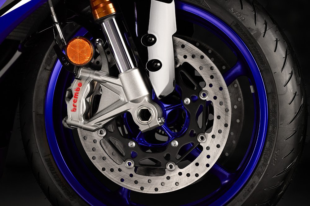 YZF-R9 front brake