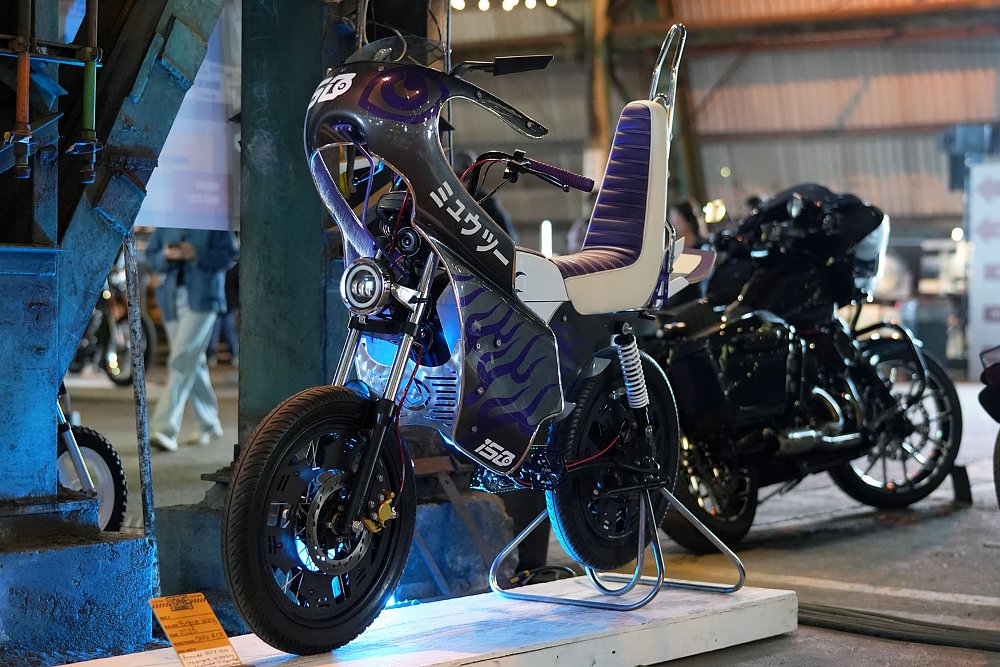 radical purple chopper at the show