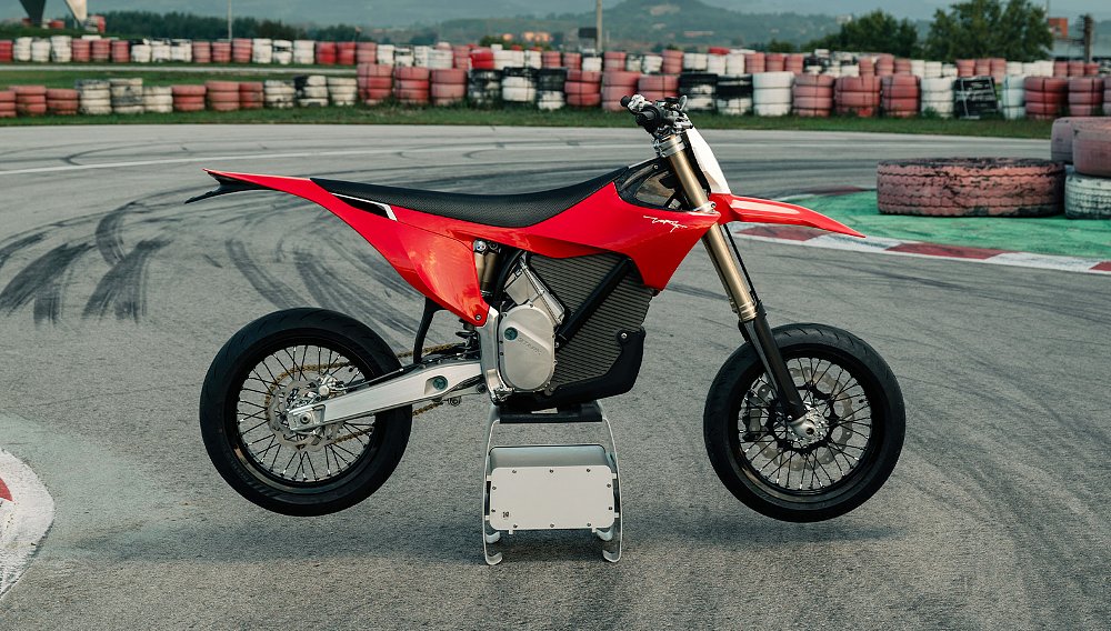 The Stark VARG SM staged on a kart track.